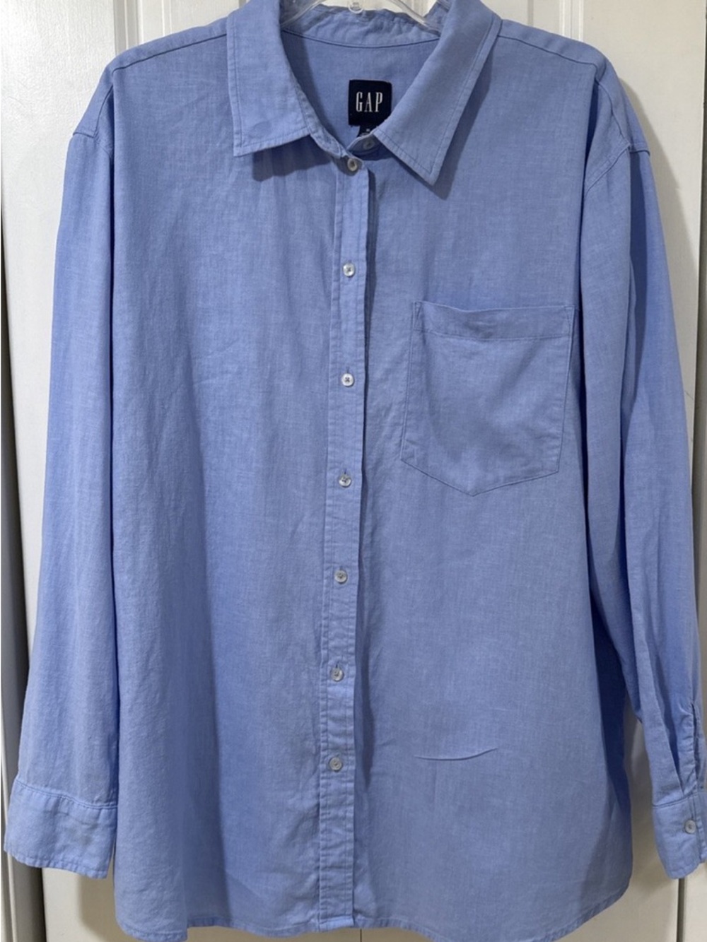 GAP Men's Linen blend Blue Long-Sleeve Button-Down Shirt